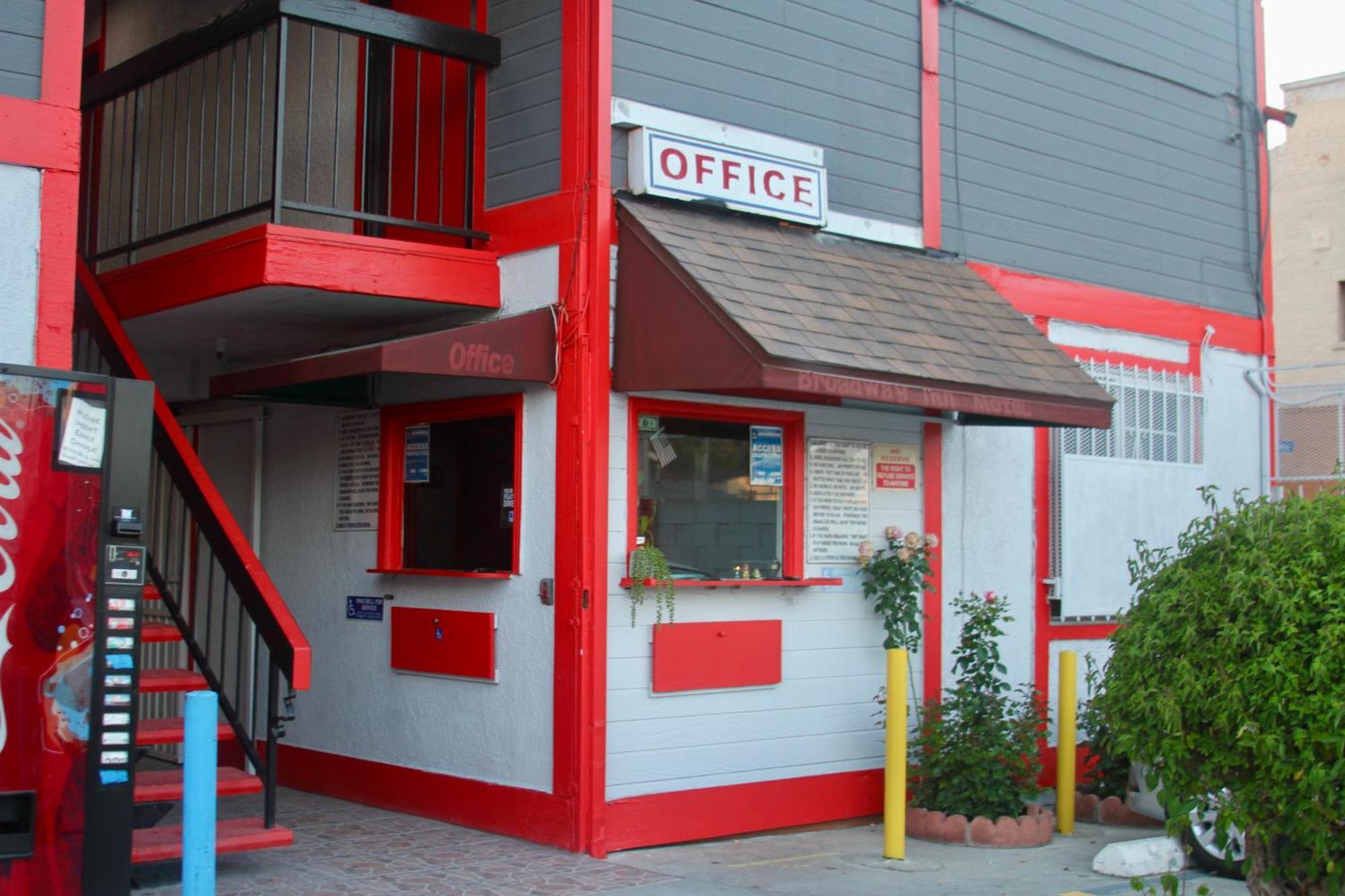 Broadway Inn Motel ロサンゼルス エクステリア 写真